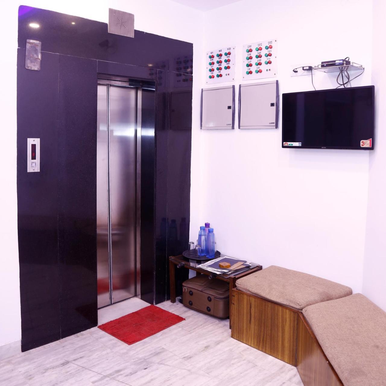 Batra Holiday Home - Couple Friendly Stays Delhi  Exterior photo