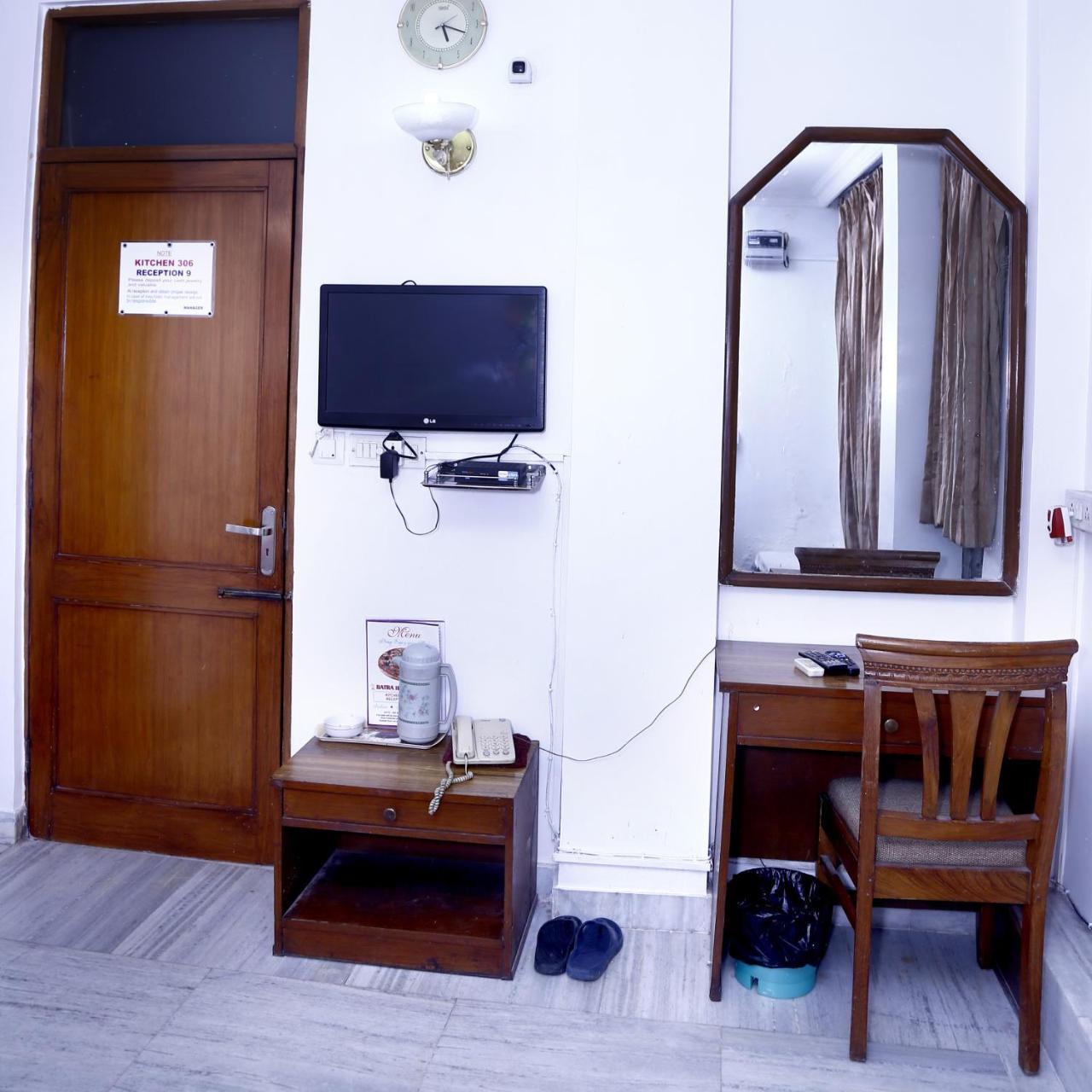 Batra Holiday Home - Couple Friendly Stays Delhi  Exterior photo